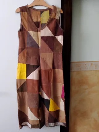 Abito sartoria patchwork con inserti di pelle