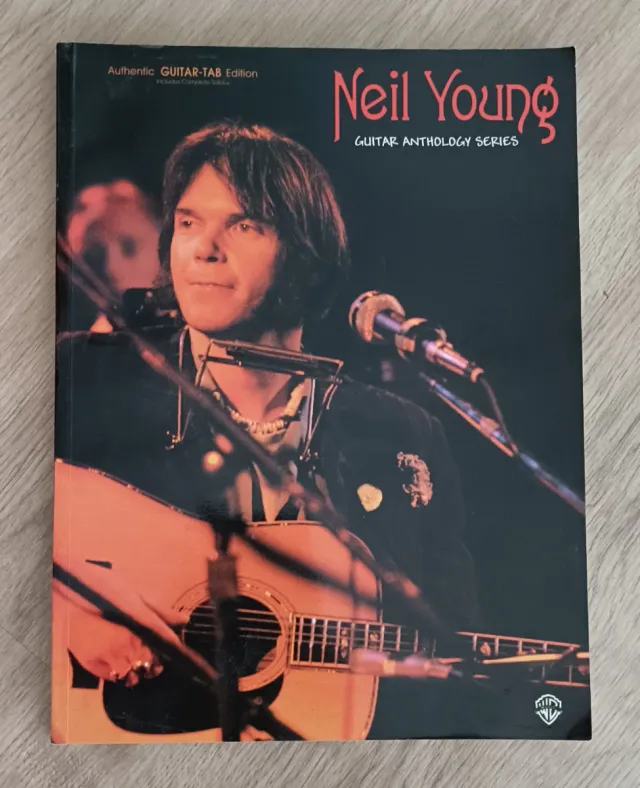 Lote x 3 Livros Partituras NEIL YOUNG, PAUL WELLER