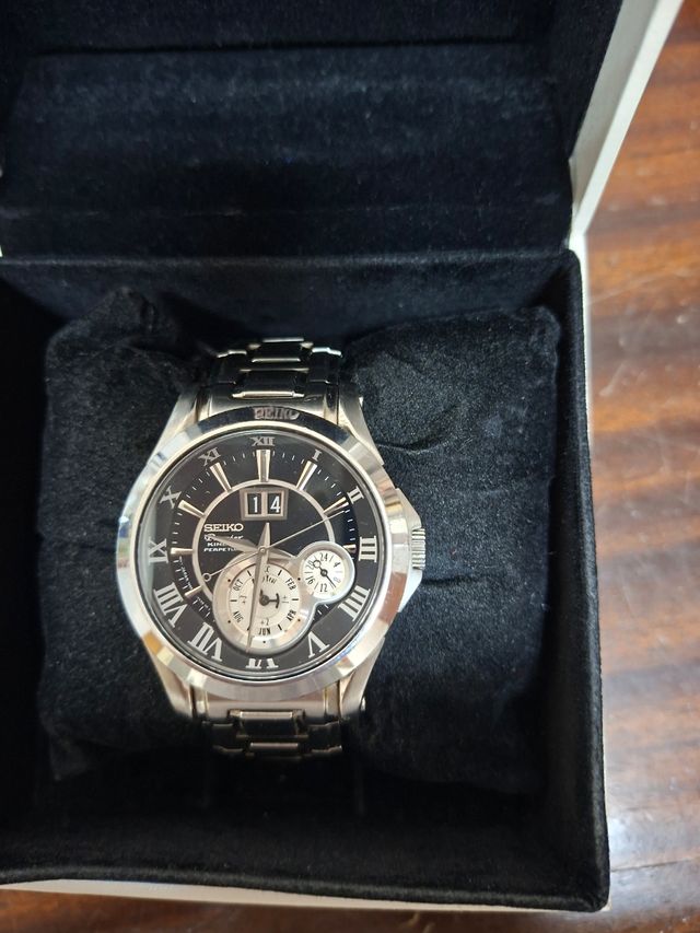 Reloj Seiko Premier Kinetic Acero Calendario Perpe