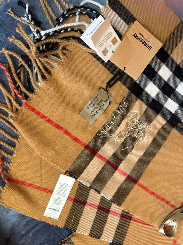 Bufanda Burberry 100% Cachemira Beige Multicolor