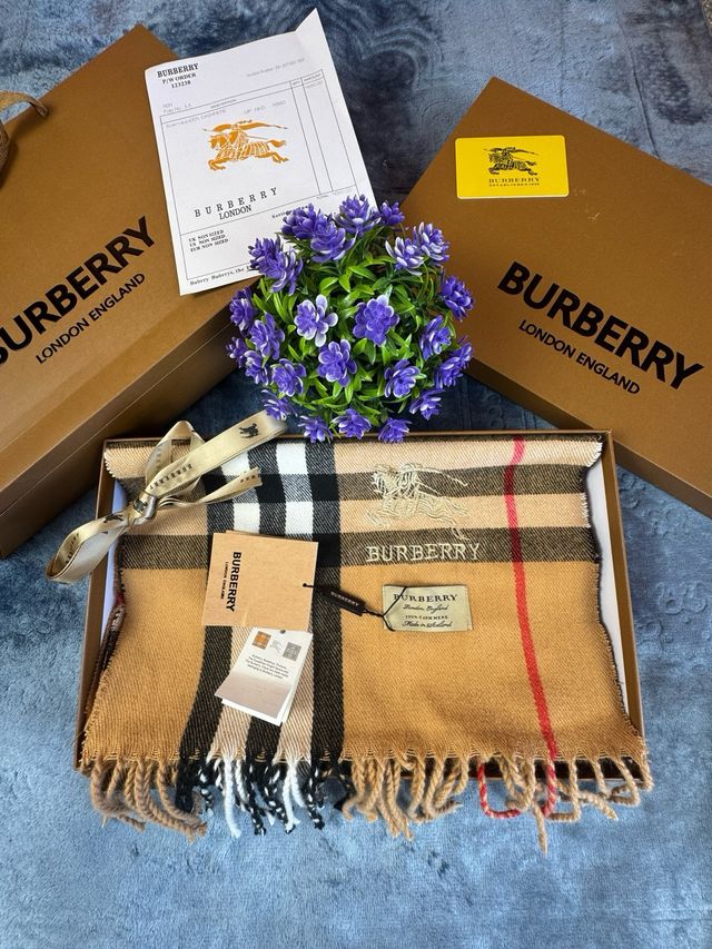 Bufanda Burberry 100% Cachemira Beige Multicolor
