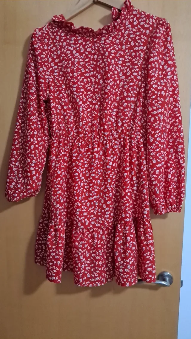 Vestido estampado floral rojo y blanco