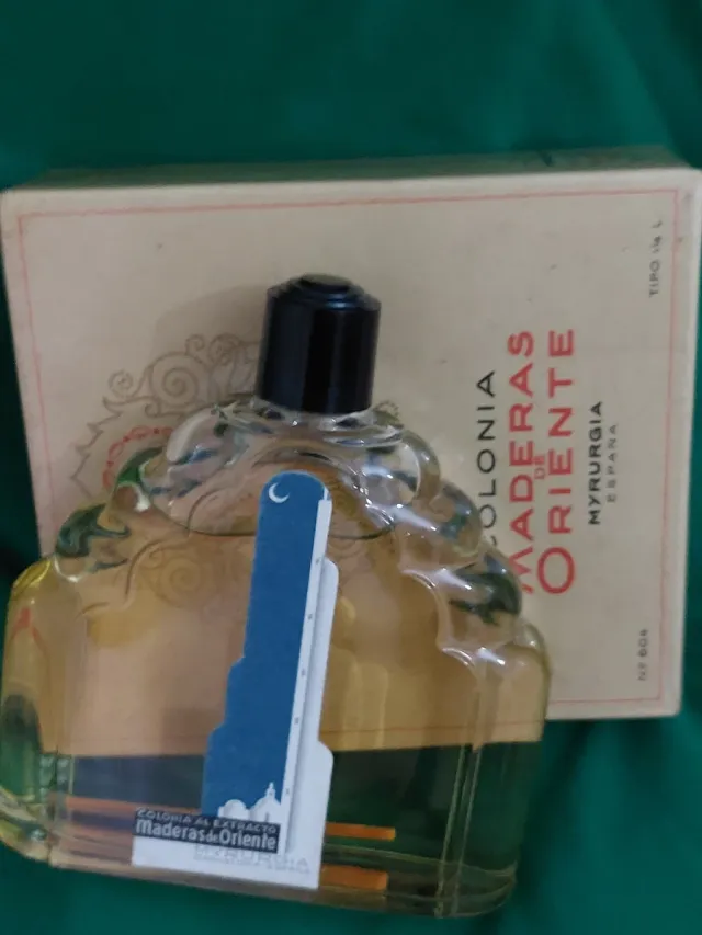 Maderas de Oriente MYRURGIA Colonia