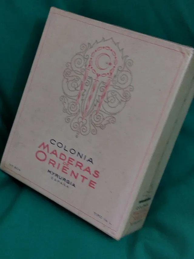 Maderas de Oriente MYRURGIA Colonia