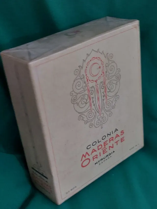 Maderas de Oriente MYRURGIA Colonia