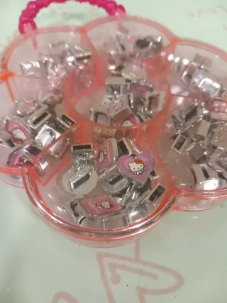 Abalorios Hello Kitty Corazón y Letras