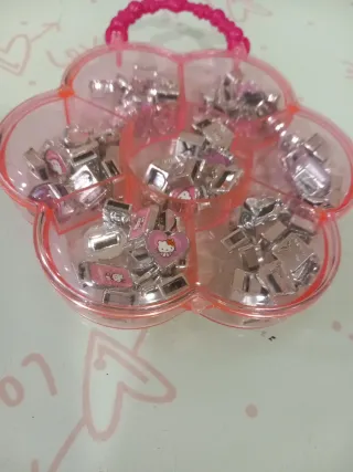 Abalorios Hello Kitty Corazón y Letras