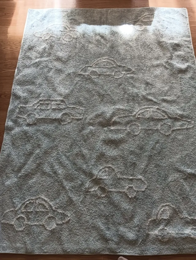 Alfombra infantil para niños color azul clarito