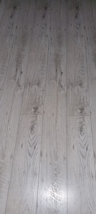 Tarima flotante 19cm ancho x 1.38m largo