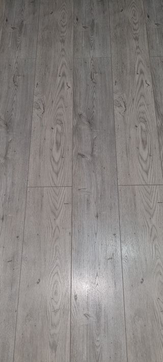 Tarima flotante 19cm ancho x 1.38m largo