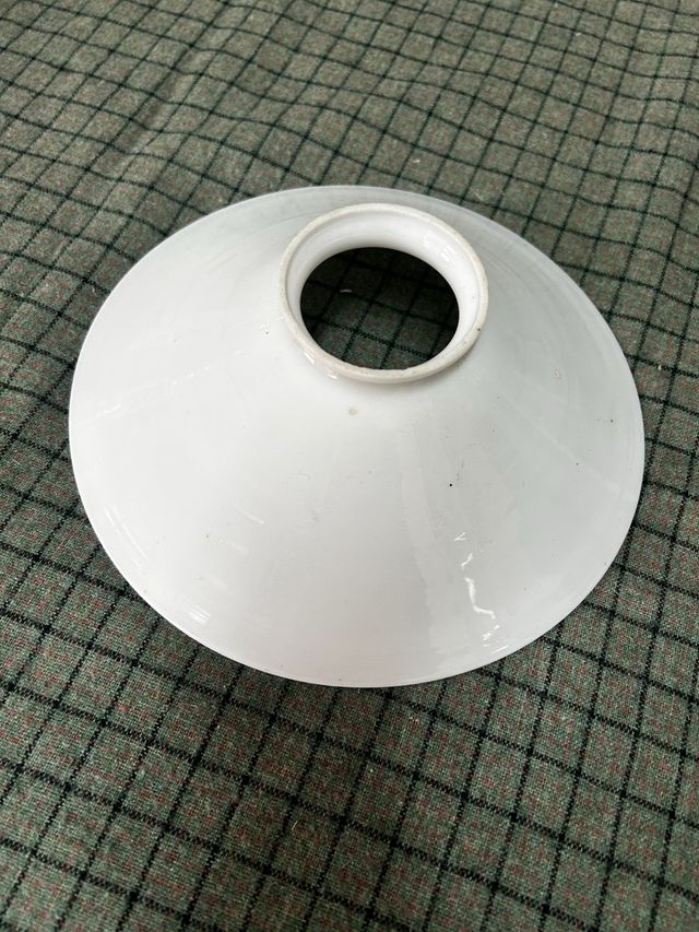 Tulipano di porcellana bianca antico opalino