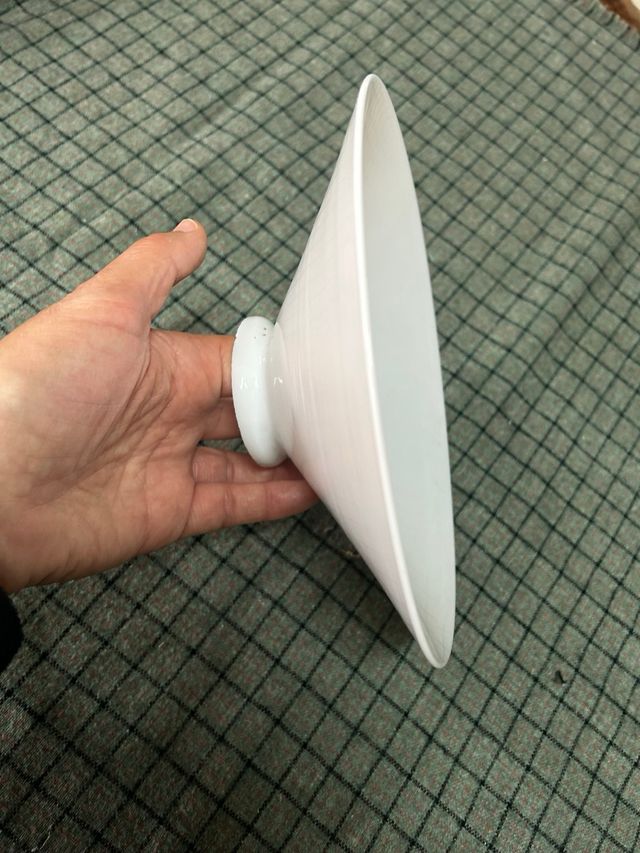 Tulipano di porcellana bianca antico opalino