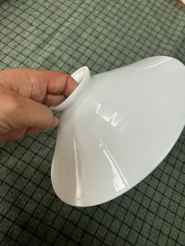 Tulipano di porcellana bianca antico opalino