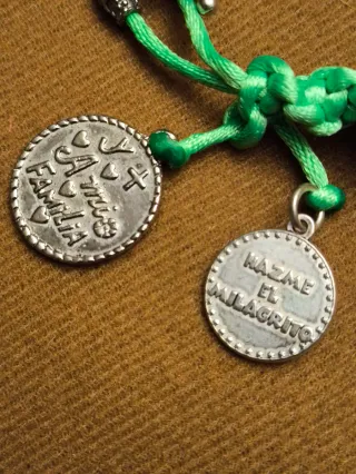 Pulsera mexicana Virgen plata y verde
