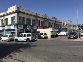 Edificio en venta en Gines