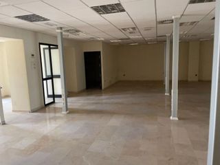 Edificio en venta en Gines