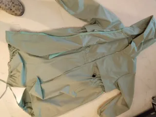 Chubasquero verde agua mujer