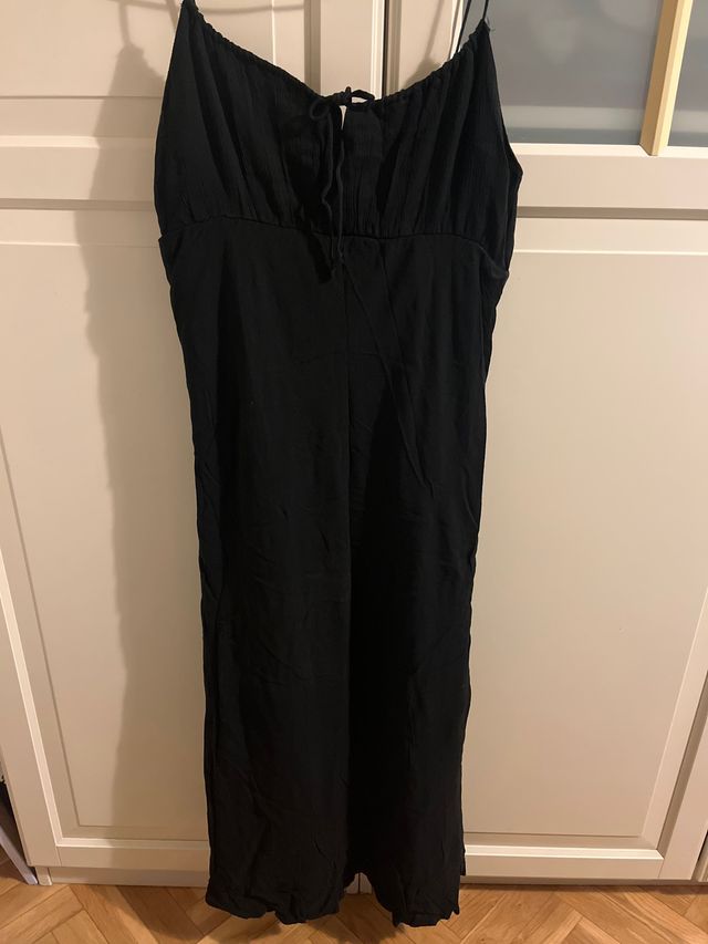 Vestido negro Bershka verano