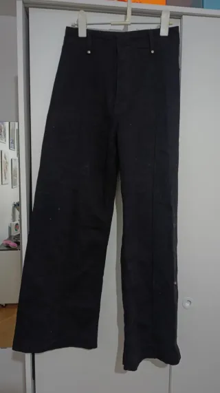 Pantalón campana Zara negro