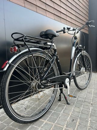 Bicicleta de ciudad Eléctrica Hércules con marchas