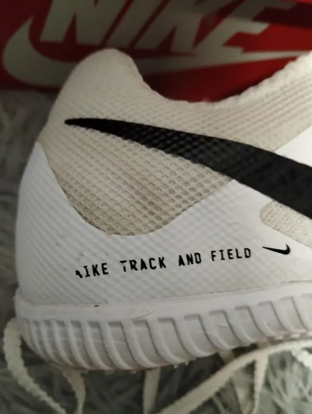 Zapatillas Nike Clavo Blancas