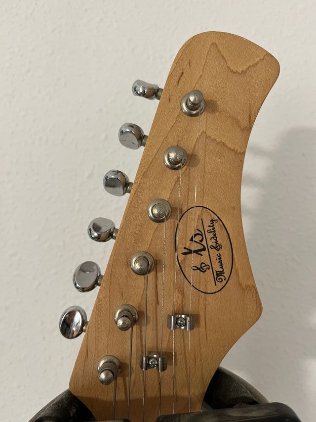 Guitarra Eléctrica Infantil Roja