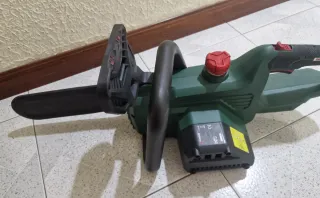 Motosierra Parkside 20V