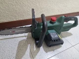 Motosierra Parkside 20V