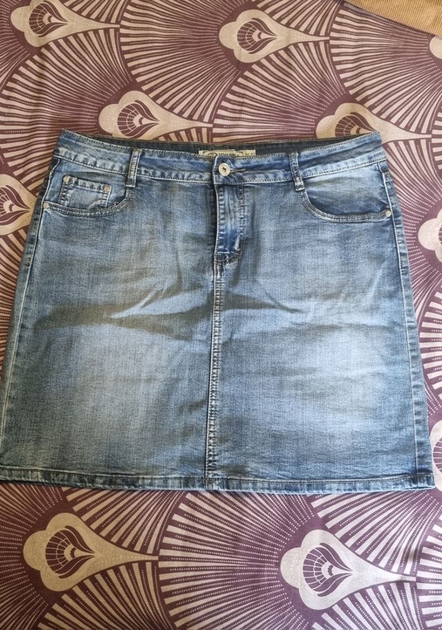 Gonna jeans TG. 52 ma veste 50