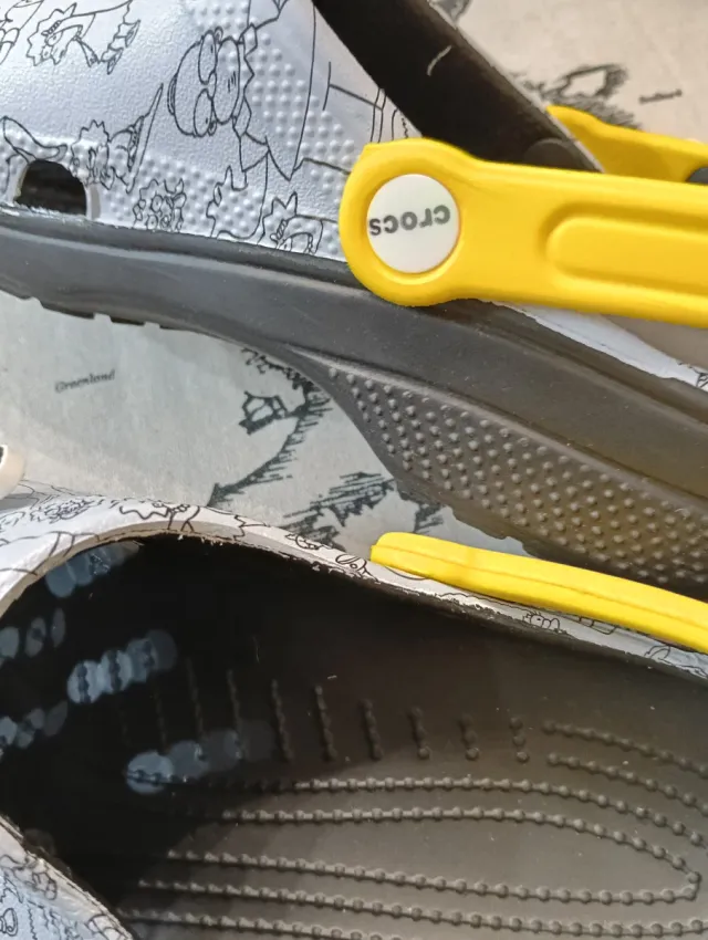 Zuecos Crocs Simpsons