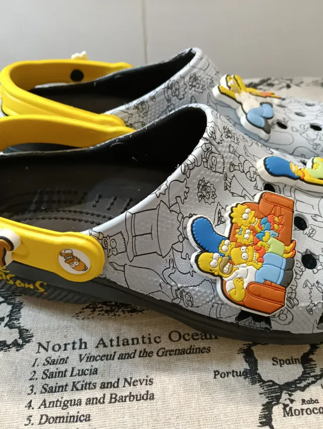 Zuecos Crocs Simpsons