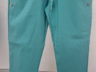 Pantalón mujer T P. Medidas en descripción