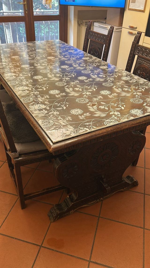 Tavolo antico '900 con 4 sedie