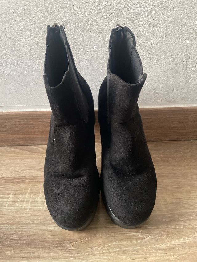 Botín serraje tacón plataforma negro