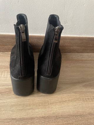 Botín serraje tacón plataforma negro