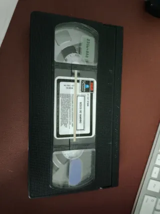 Besos de Vampiro VHS