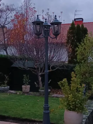 Lote farolas de jardín gris,
