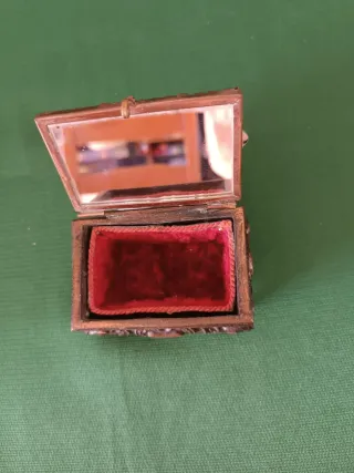 Joyero antiguo recuerdo de El Escorial.