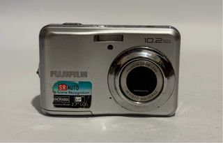 Lotto 2 Fotocamere Digitali Fujifilm Sony