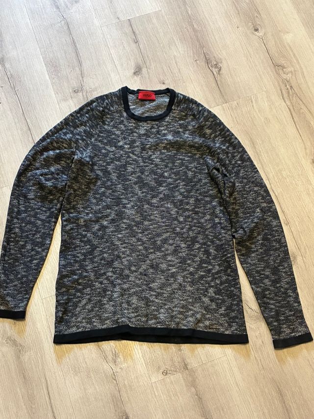 Jersey Hugo Boss Negro y Gris