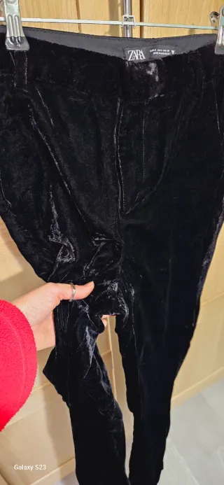 Pantalón Zara Velvet Negro Talla S