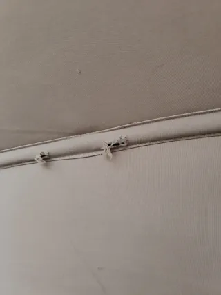 Divano e tavolo da esterno in nylon effetto vimini