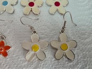 LOTE PENDIENTES - FLORES - MARGARITAS
