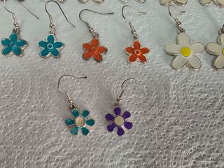 LOTE PENDIENTES - FLORES - MARGARITAS