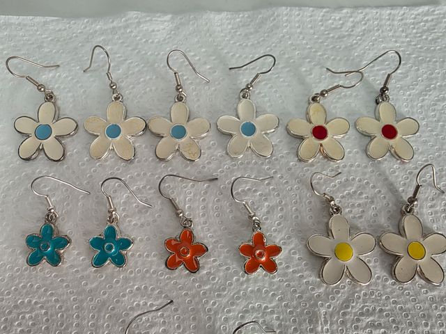 LOTE PENDIENTES - FLORES - MARGARITAS