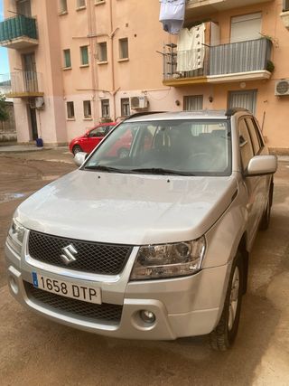 Suzuki Grand Vitara 2006, vendo o cambio por furgo