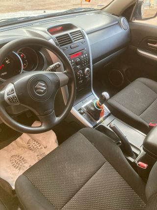 Suzuki Grand Vitara 2006, vendo o cambio por furgo