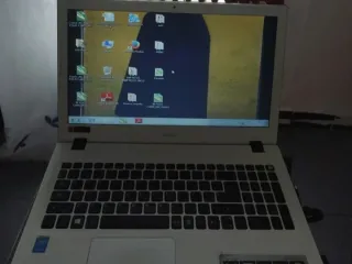 Portátil Acer E15