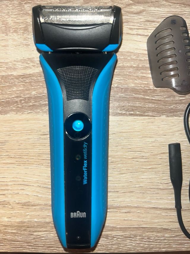 Afeitadora Braun WaterFlex wet&dry Azul