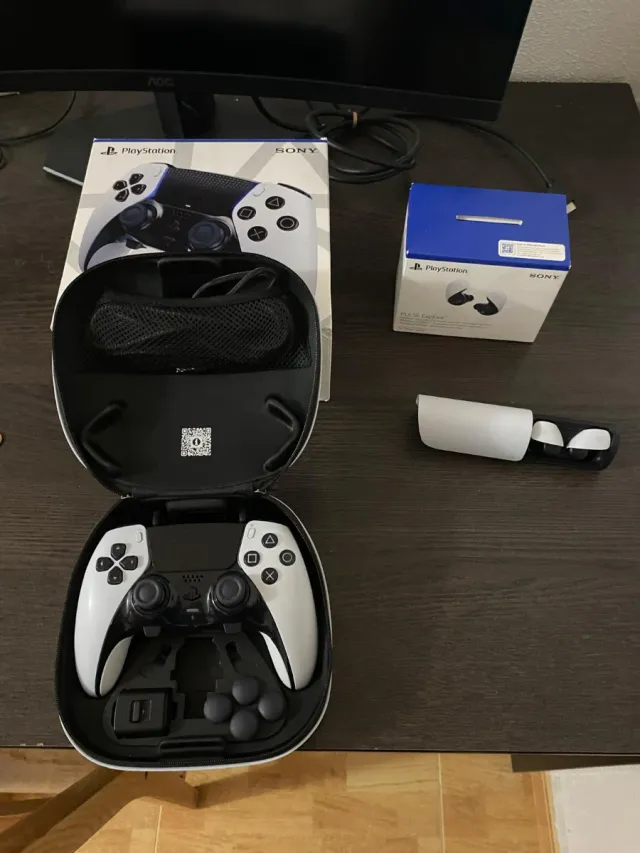 Mando DualSense Edge y Auriculares Pulse Explore